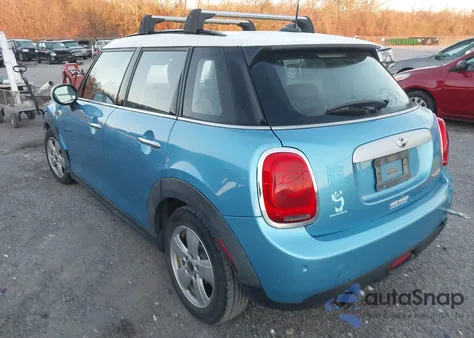 2015 Mini Hardtop Cooper z USA, uszkodzony, nr VIN WMWXS5C53FT831607